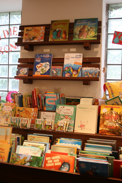 gal/2010/2010 Saitentwist Schmitz Werden Buchhandlung 12.Juni/2010 Saitentwist Buchhandlung Schmitz Essen Werden 12.JUni 005.jpg